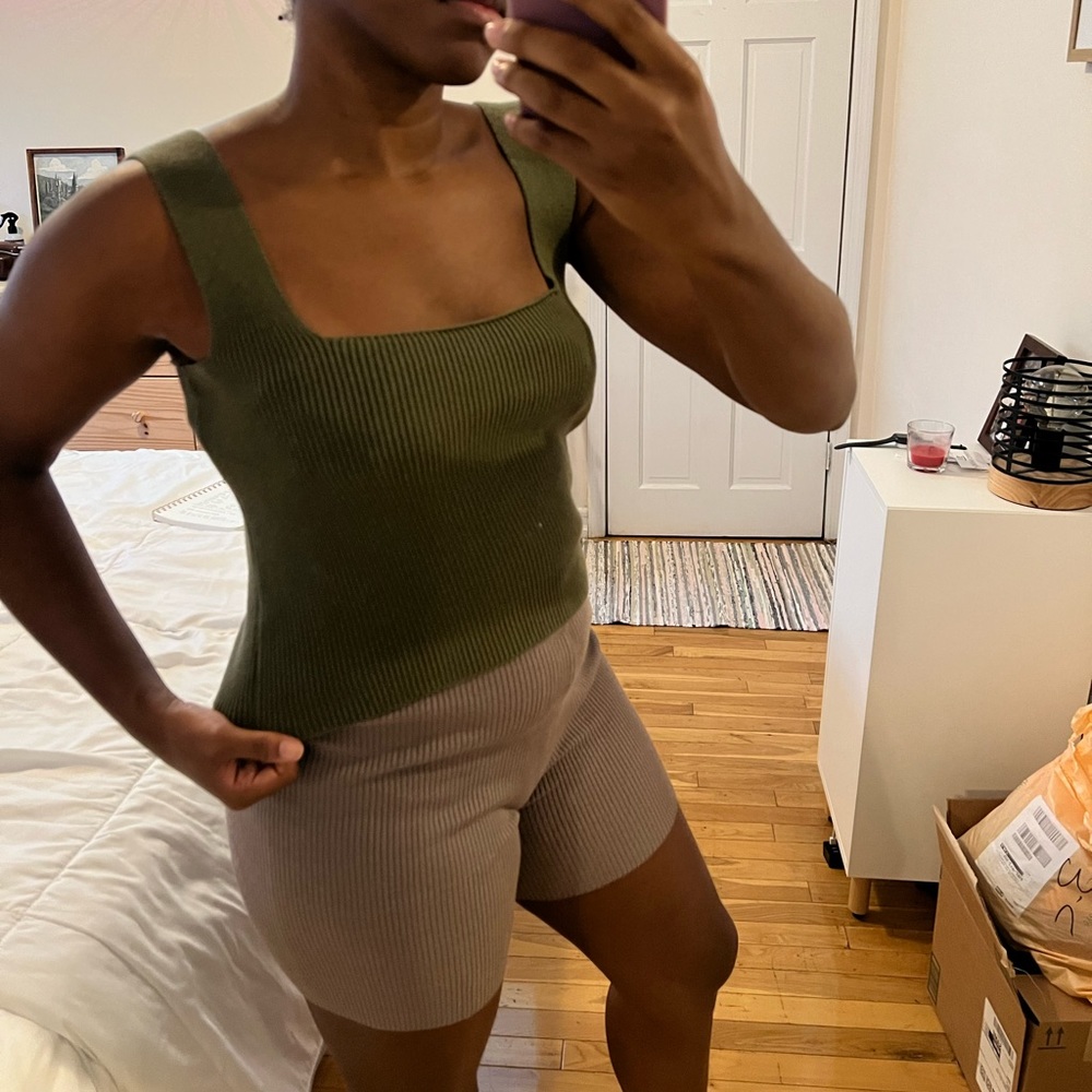 Square Neck Ribbed Knit Tank - Picture 2 of 3